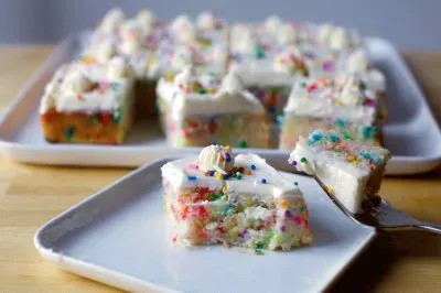 Cake jigsaw puzzle