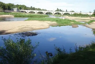 La Loire Ã  Tours jigsaw puzzle