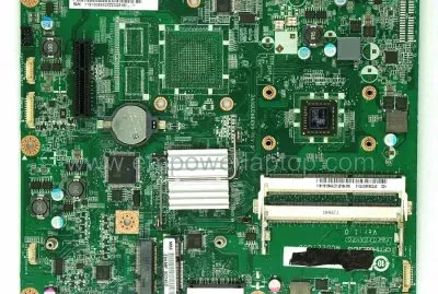 פאזל של es una tarjeta de circuito impreso a la que se conectan los componentes que constituyen la computadora.