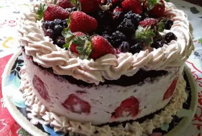 Red Fruits cake jigsaw puzzle