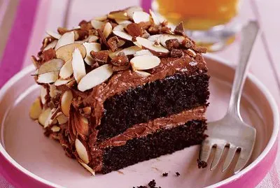 Almond Crunch Cake