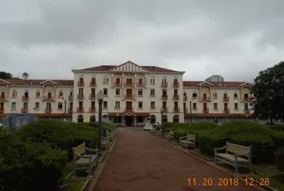 Grande Hotel Barreiro - AraxÃ¡ - MG jigsaw puzzle
