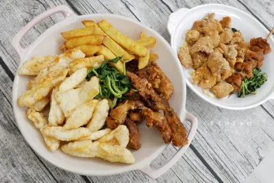 Salty fried chicken dice