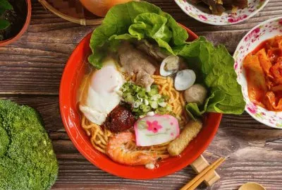 Nabeyaki egg noodles