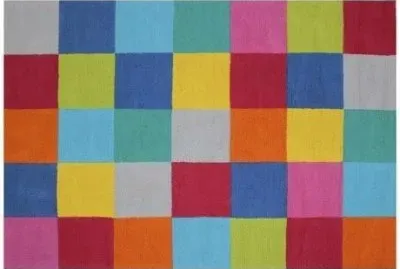 812