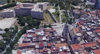 פאזל של castello e cattedrale