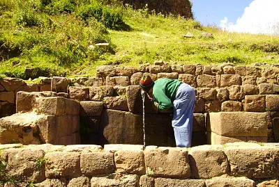ACUEDUCTOS INCAS.
