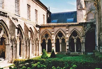 Abbaye St LÃ©ger Ã  Sossons