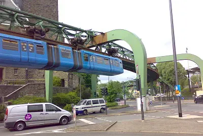 hangende trein Wuppertal