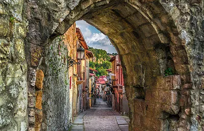 Puebla Vieja-Laredo(Cantabria)
