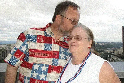 Hubby 's Kiss at 400 ' jigsaw puzzle