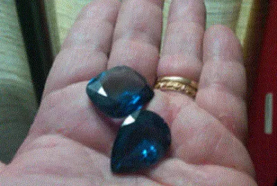 2 Blue Gems jigsaw puzzle