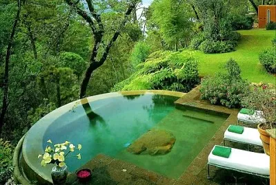 piscina jigsaw puzzle