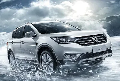 SUV AX7