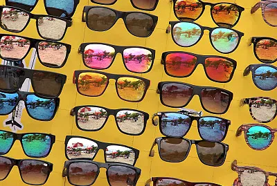 glasses jigsaw puzzle