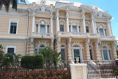 Palacio CantÃ³n, MÃ©rida. jigsaw puzzle