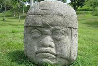 cabeza Olmeca