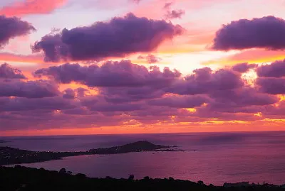 Coucher de soleil sur la pointe d  'Isolella jigsaw puzzle