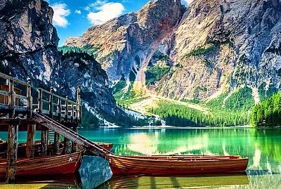 Lago Braies-Italia jigsaw puzzle