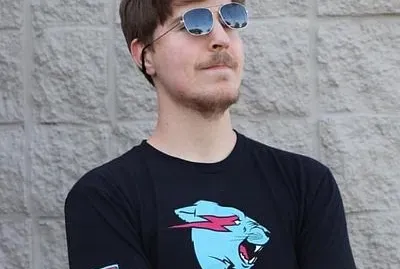 פאזל של For any MrBeast fans and asian sticker.