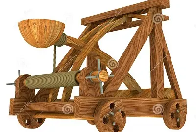 La catapulta aplica la fuerza por una palanca