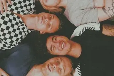 Familia 5SOS FAM
