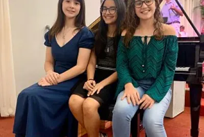 Yara, Clarice e Bianca