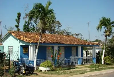 Cuba - maison en campagne jigsaw puzzle