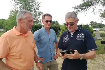 les 3