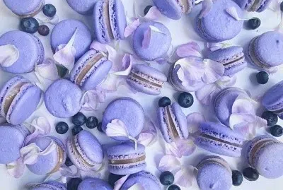 Lilac macaroons