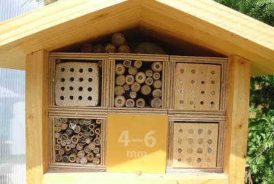 פאזל של Insektenhaus