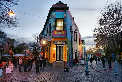 Una capital cosmopolita
