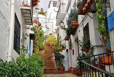Un pueblo andaluz-Frigiliana jigsaw puzzle