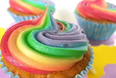 Cupcake color jigsaw puzzle