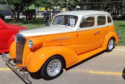 CARRO ANTIGO