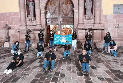 Adolescente y Joven con Dios