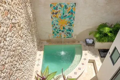 Piscina triangular