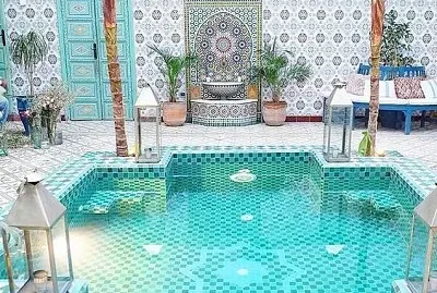 Riad pool