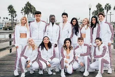 פאזל של Now United