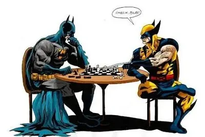 Diversos rompecabezas de superhÃ©roes jugando ajedrez