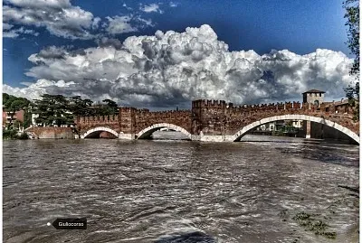 nuvole a castelvecchio verona