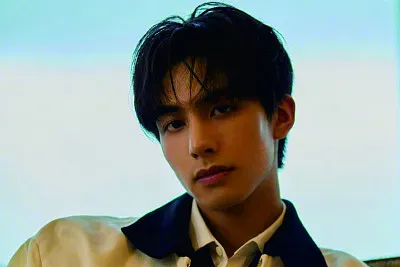 ä¸­åœ‹ç”·æ¼”å“¡ å®‹å¨é¾