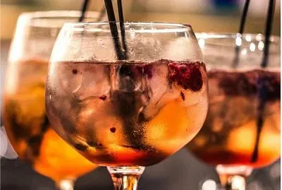 noche, cÃ³cteles jigsaw puzzle