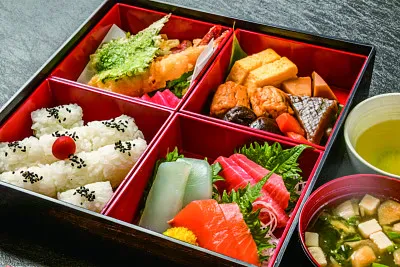 ä¾¿ç•¶ jigsaw puzzle