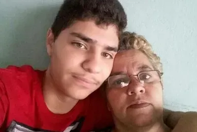 Carlos e mÃ£e