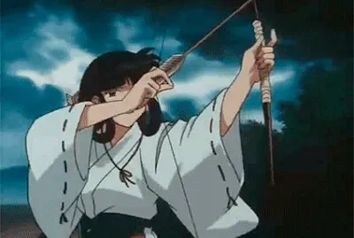 kikyo trata de defenderse de un demonio inuyasha