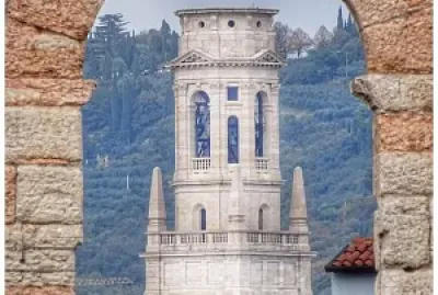 verona, in cornice duomo