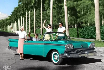 1959 Ford Fairlane 500 Skyliner jigsaw puzzle