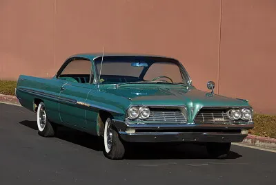 1961 Pontiac Bonneville jigsaw puzzle