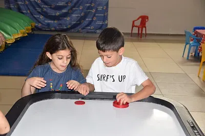 ×¢×•×ž×¨×™